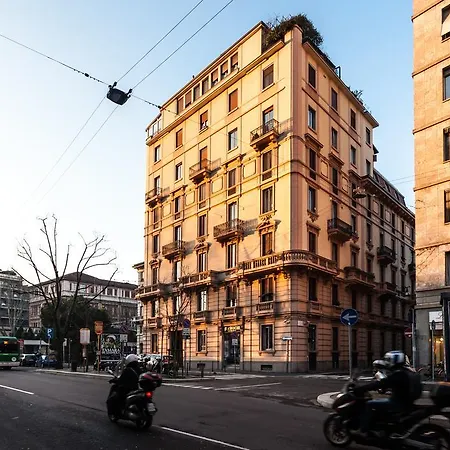 Temporary House - Via Della Moscova Διαμέρισμα