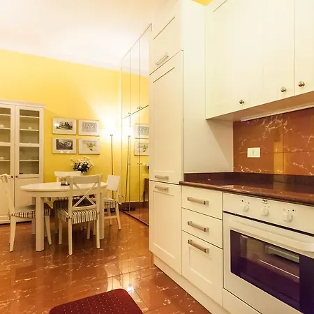 Temporary House - Via Della Moscova Διαμέρισμα *